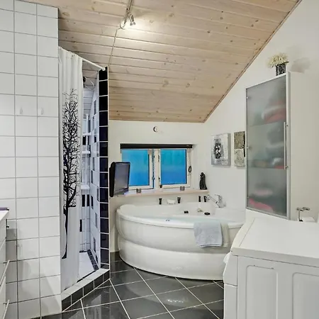 Prázdninový dům Awesome In With Wifi