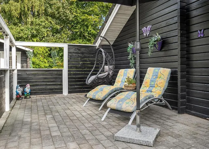 Awesome In With Wifi Holiday home